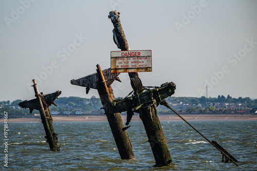 Obraz na plátně SS Richard Montgomery Masts in the Thames Estuary off the coast of Kent