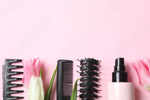 Принти на полотні Composition with spring flowers, professional combs and hairdresser tools on pin