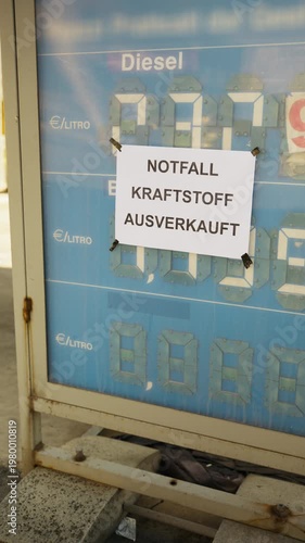 Posting sign of fuel prices