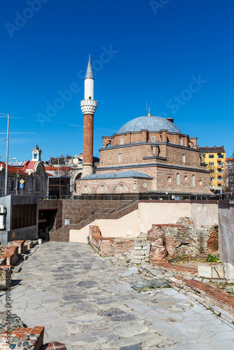 Exterior of the Sofia mosque - Banya Bashi and the Serdica ruins in Sofia, Bulgaria - Europe