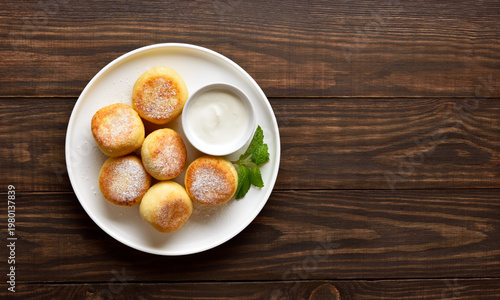 Konstfotografi Cheesecakes from cottage cheese (syrniki or curd fritters)