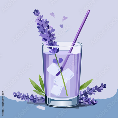 Erfrischendes Lavendelwasser mit Blüten in Glas