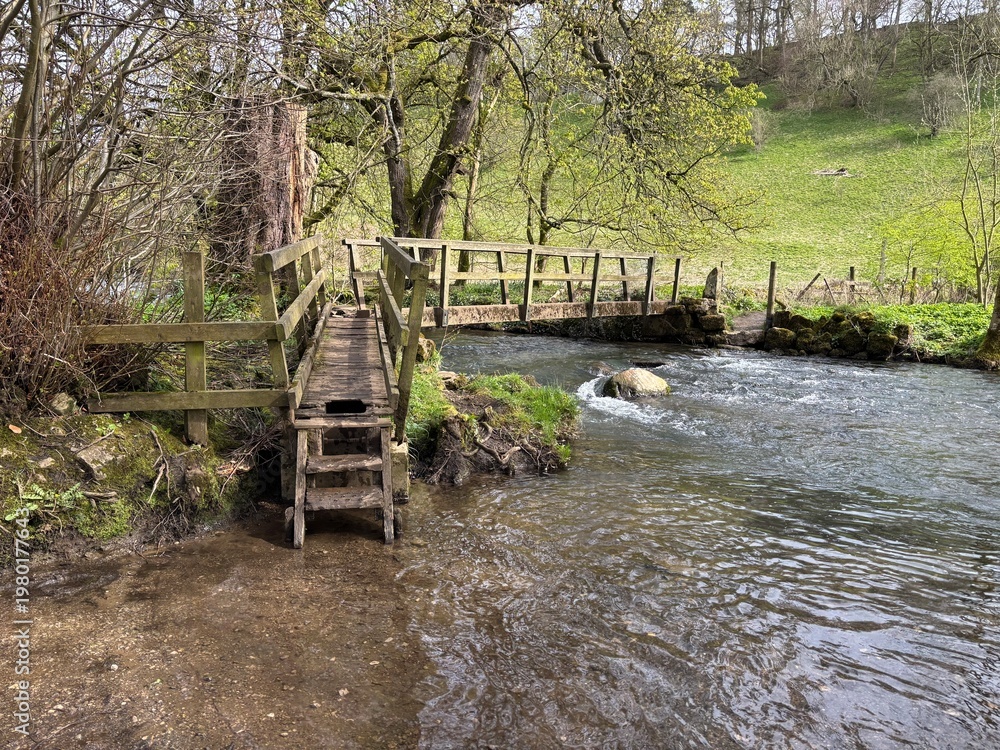 Fototapeta premium old wooden bridge