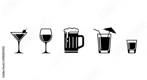 Fotografija A collection of alcoholic beverage icons showcasing popular drinks like martini, wine, beer, cocktail, and shot glasses