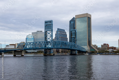 Jacksonville downtown, St. Johns River