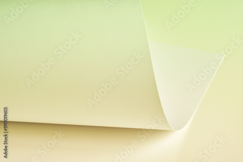 Foto A sheet of paper in soft pastel colors.