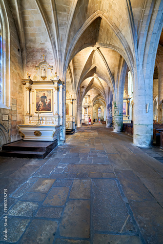 Canvas Print Visit to the basilica of st saviour in dinan brittany france
