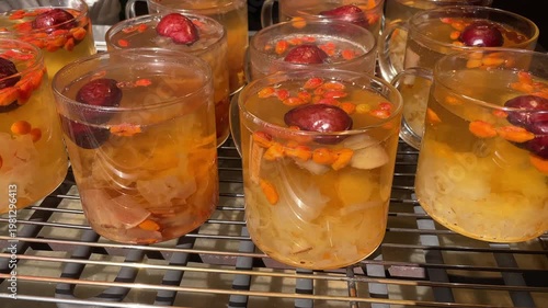 Roasted pear with rock sugar winter warm drink for sale in China