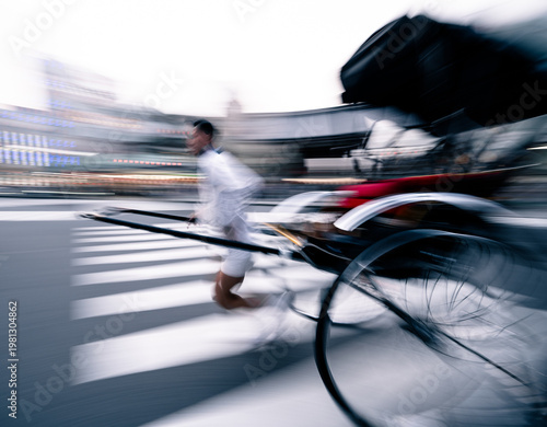 Obraz na plátně Rickshaw transport  in Tokyo with International camera movement for painterly mo