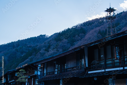 夕暮れの火の見櫓