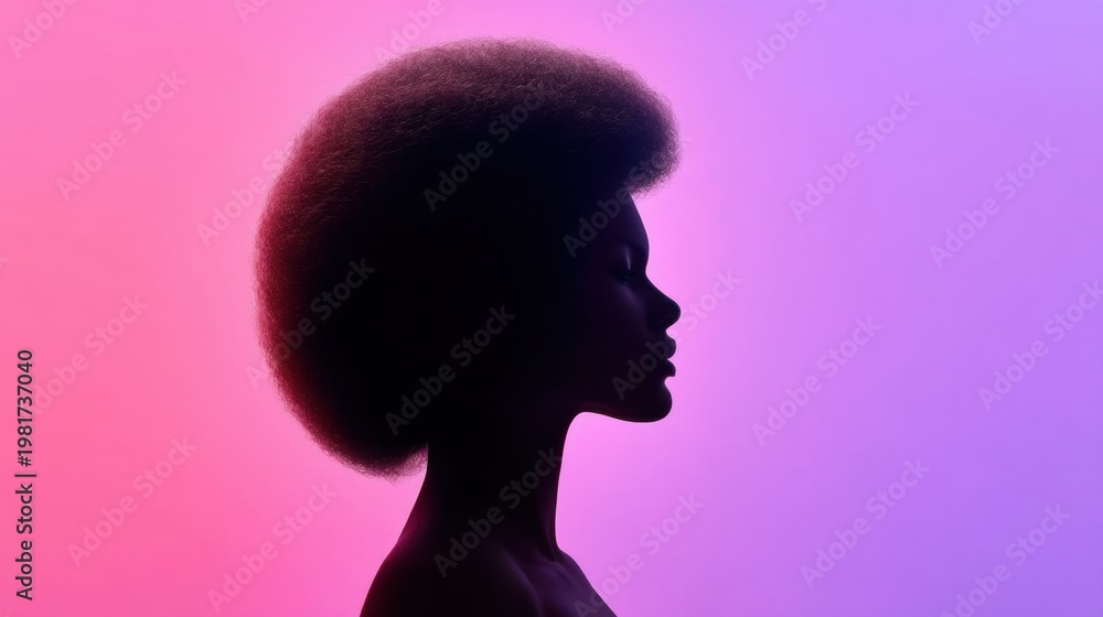 Fototapeta premium Silhouetted Profile of a Woman with Afro Hairstyle Against a Gradient Background of Pink and Purple