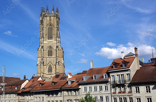 La cathédrale Saint-Nicolas de Fribourg, Suisse 