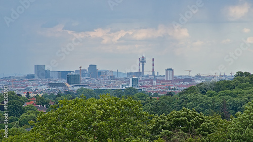 Bilde på lerret cityscape of Vienna, view from the park of Schonbrunn palace