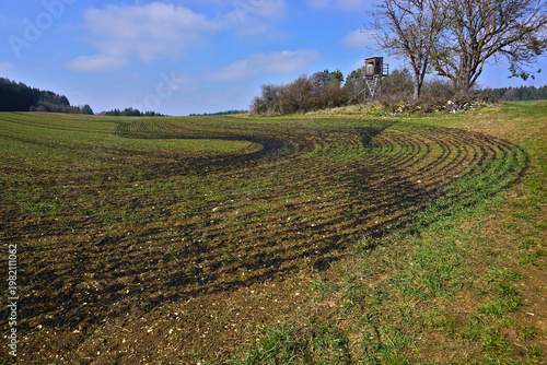 Acker mit Gülle gedüngt auf der Schwäbischen Alb