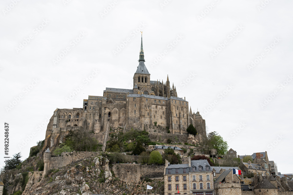 Obraz premium Mont-Saint-Michel, Normandie, France, Mont-Saint-Michel at low tide