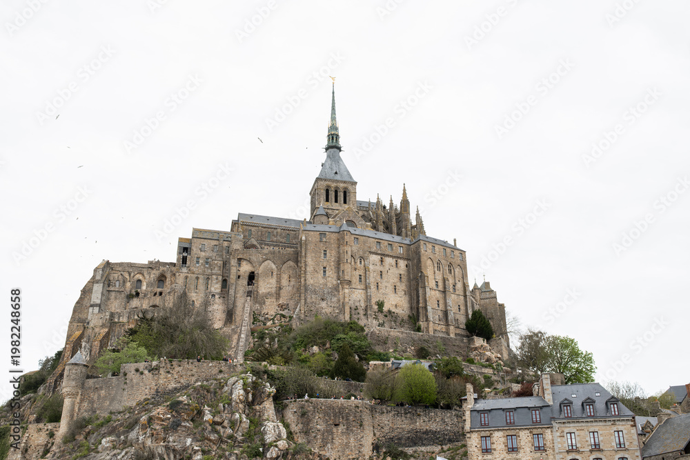 Obraz premium Mont-Saint-Michel, Normandie, France, Mont-Saint-Michel at low tide