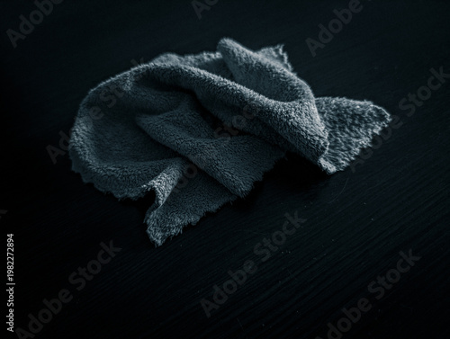Dark cleaning rag