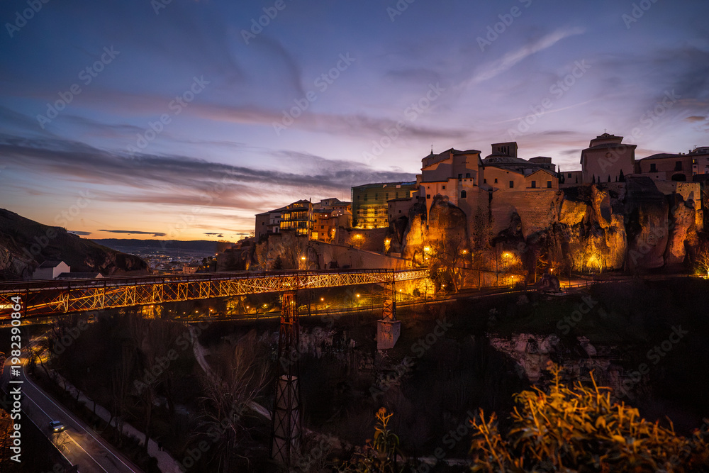 Fototapeta premium Night View of San Pablo Bridge and Hanging Houses in Cuenca, Spain