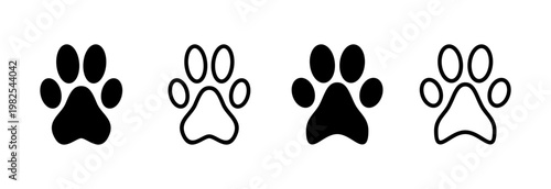 Paw icon vector illustration. paw print sign and symbol. dog or cat paw