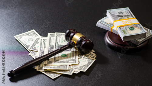 Bild auf Leinwand Bribe bankruptcy, gavel foreclosure