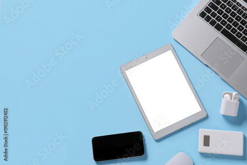 Tablet computer with differ...
