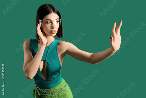 Attractive young woman in V...