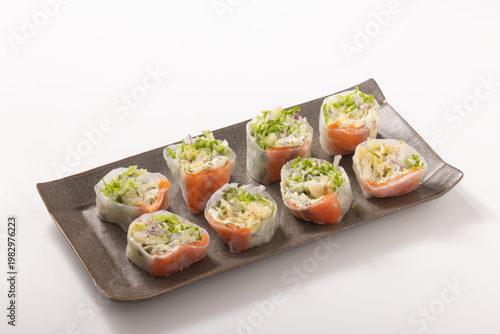 生春巻き（スモークサーモンとクリームチーズ）