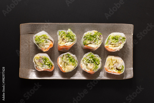 生春巻き（スモークサーモンとクリームチーズ）