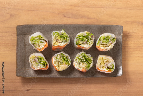 生春巻き（スモークサーモンとクリームチーズ）