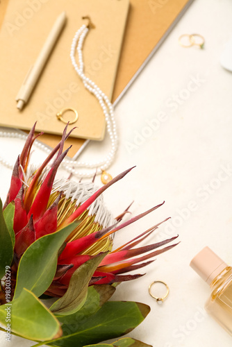 Composition with stylish fe...
