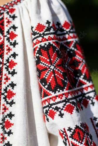 traditional ukrainian folk costume