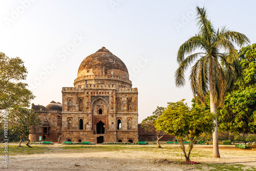 Bada Gumbad complex, Lodi Garden, New Delhi, India, Asia