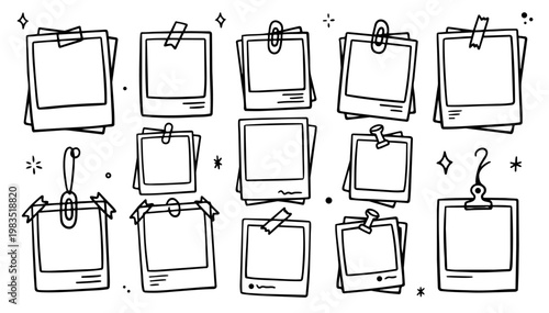 Bild auf Leinwand Hand drawn doodle vector set of polaroid photo frames for scrapbooking and memor