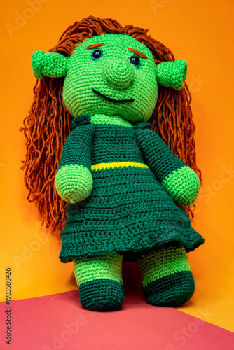 Peliche de ganchillo, mama ogra, muñecos divertidos para niños.