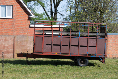 Brown trailer detail