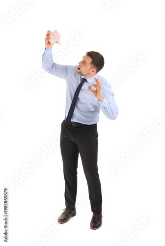 Shocked businessman with pi...