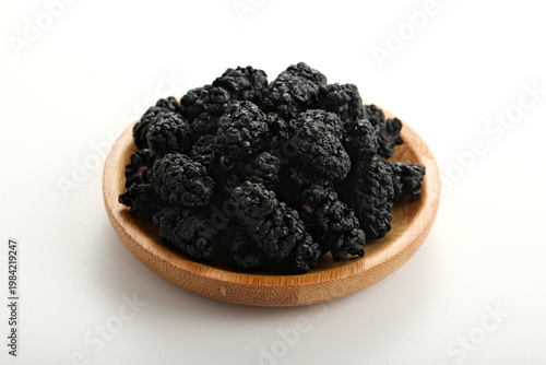 Dried mulberries in the dish