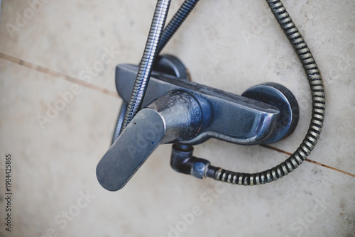 Shower diverter in calcified drops