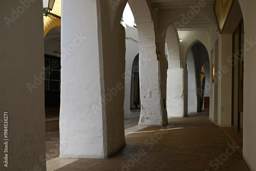 Arches dans la ville de Ciutadella sur l'île de Minorque