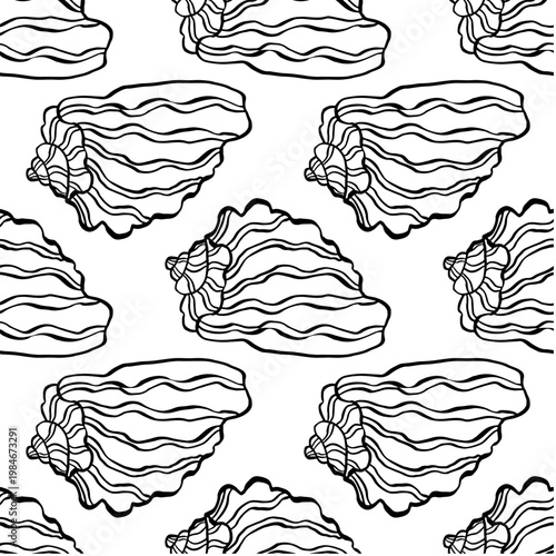 Seamless vector pattern with large conch seashells. Marine design. Summer ocean pattern for textile, wallpaper, fabric and interior design.