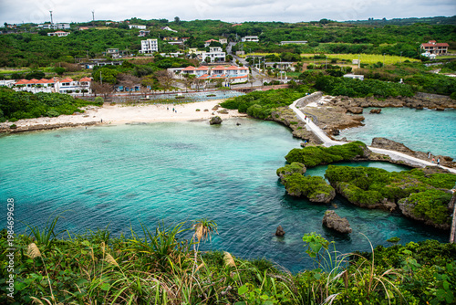 南の島の入り江