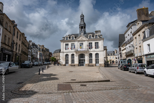 Découverte du patrimoine d'Auray : le port pittoresque de Saint-Goustan et le centre historique