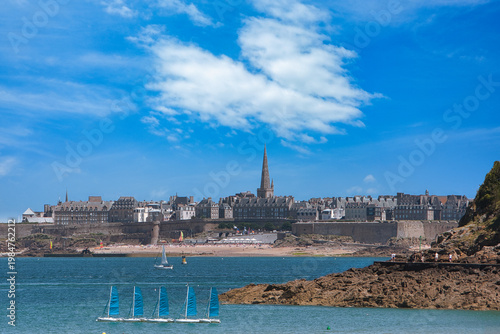 vue de Saint-Malo depuis Dinard