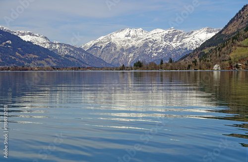 Zell am See - der See an einem Frühlingstag - Austria -spring morning on the Lake of Zell am See 