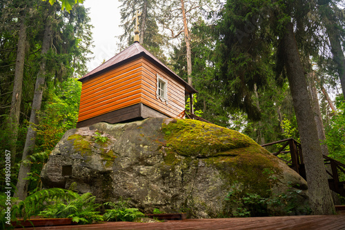 Photos Wooden chapel on top of the Horse-Stone (Kon-Kamen) on Konevets Island
