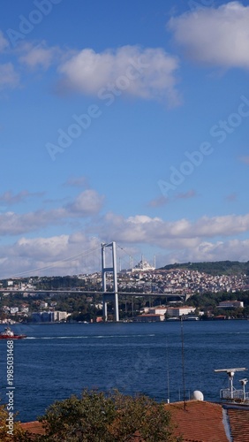 Fotografie bosphorus bridge in istanbul turkey