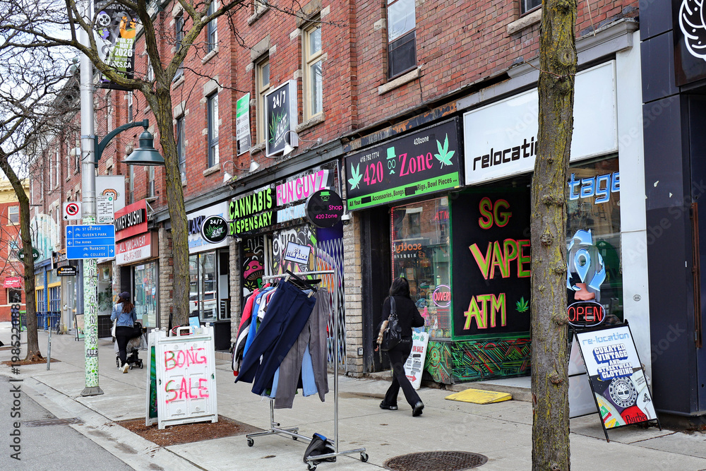 Naklejka premium Bloor Street near the University of Toronto, colorful bohemian shopping strip