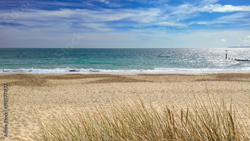 Tableau sur toile Bournemouth beach, sunny morning