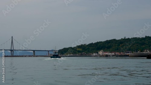 교량, 강, 도시, 경관, 배, 여행, 바다, 관광, 대양, 연안, 여객선, 남해