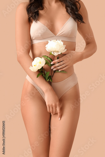 Beautiful young woman in st...